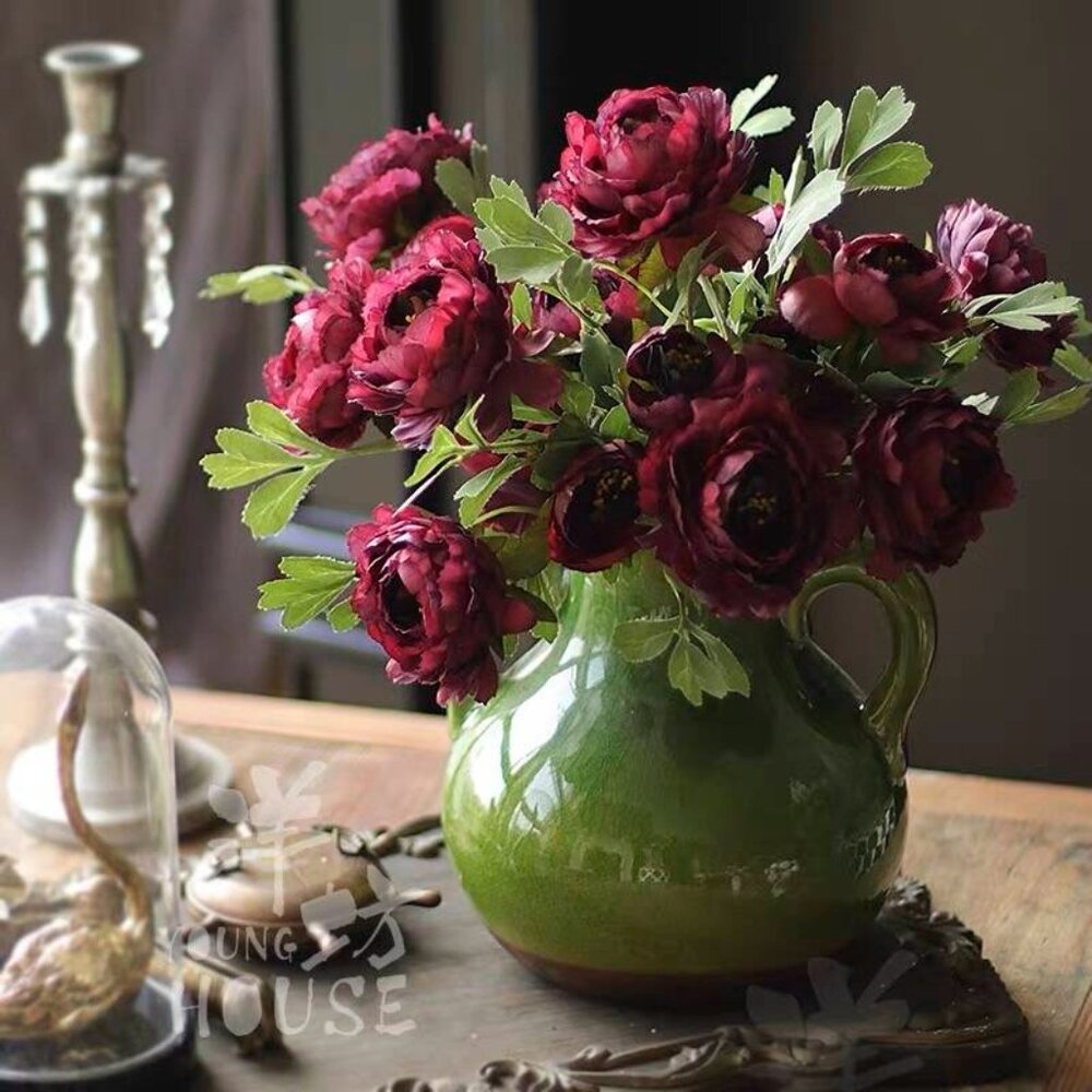 Contemporary Tabletop Flower Vase